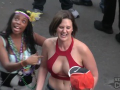 Free Kilo Movies presents: Mardi gras girls flashing their tits for beads