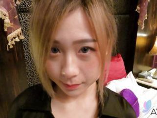 Free Kilo Movies presents: Sexy chinese girl lin siyu has sex with her boyfriend in a hotel room.