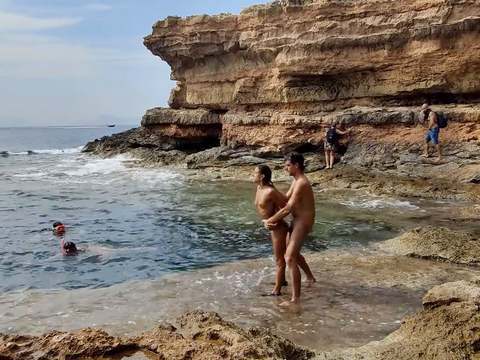 Free Kilo Movies presents: Divers watching us fuck at the beach give us some help