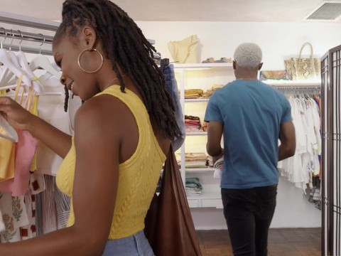 Free Kilo Movies presents: Bubble butt ebony hazel grace wants to be fucked in the closet