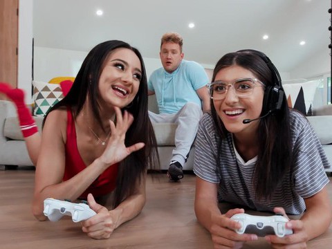 Free Kilo Movies presents: Video of gamer chick eliza ibarra getting fucked in the bedroom