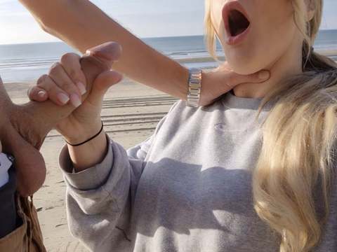 Free Kilo Movies presents: Outdoor after a blowjob for a stranger on the beach, i was fucked in public