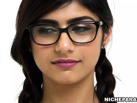 Free Kilo Movies presents: Mia khalifa intimate, sensual experience